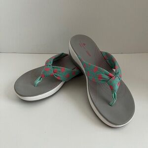 Clarks Cloud Steppers Fabric Flip Flop Sandals - Size 9M - Mint Green W/Flamingo